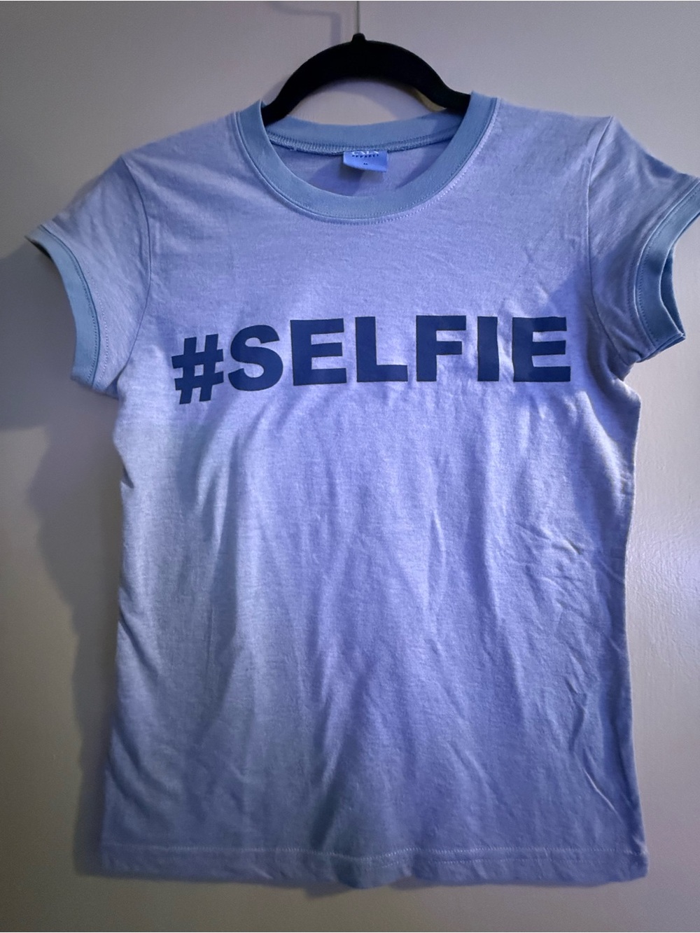 #SELFIE Graphic Tee in Light Blue